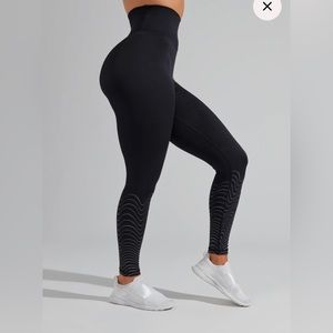 Buffbunny Wonderlust leggings